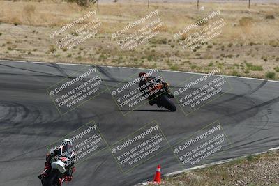 media/Apr-20-2025-AHRMA (Sun) [[393a79c373]]/Race/Group 10/Turn 4b/